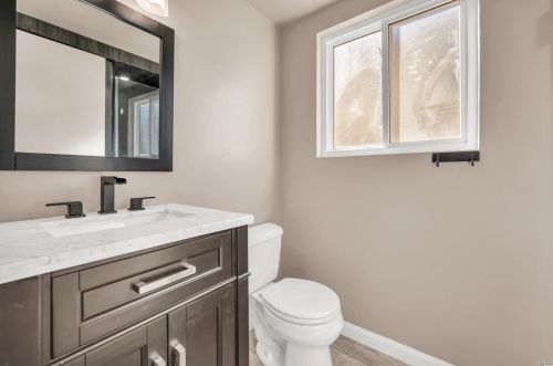 148 Edinburgh Way, Vacaville, CA 95687-5107