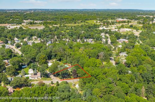 69 Byrnes Ln, Tinton Falls NJ  07724-1507 exterior