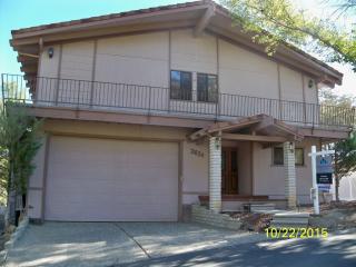 2674 Pine Ridge Rd, Lake Nacimiento, CA 93426-9627