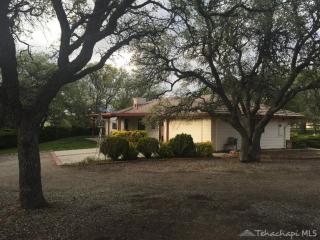 19797 Country Oaks St, Tehachapi, CA 93561-7763