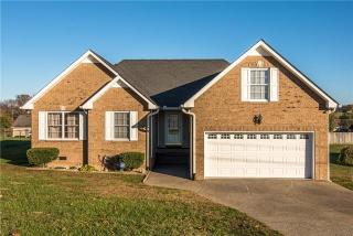 764 Hunters Crossing Ln, Springfield, TN 37172-5187