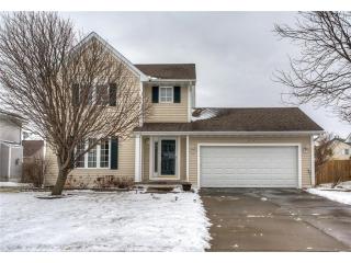 1055 Indigo Ln, Waukee, IA 50263-8202