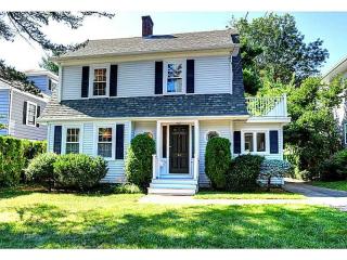 61 Sessions St, Providence, RI 02906-3430