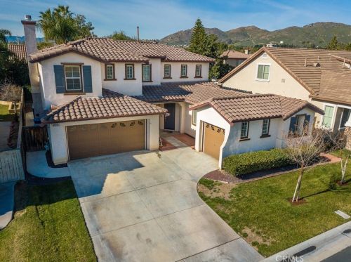 4256 Pondhill Ct, Riverside CA  92505-3464 exterior