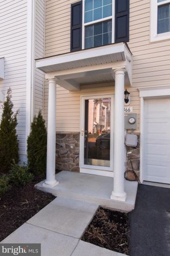 366 Rumbling Rock Rd, Hedgesville WV  25427-4432 exterior