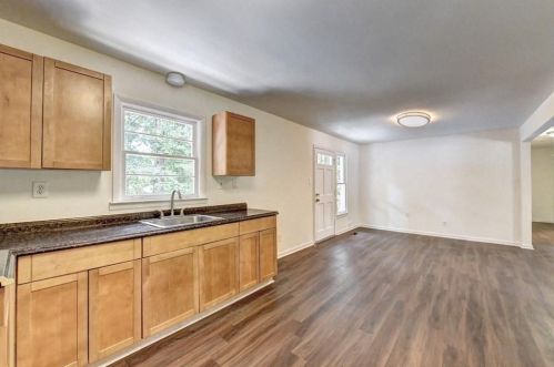 1110 Hope Rd, Atlanta GA  30350-2920 exterior