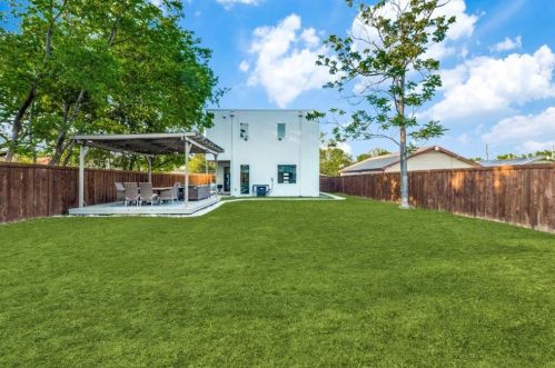 1326 Claude St, Dallas TX  75203-3333 exterior