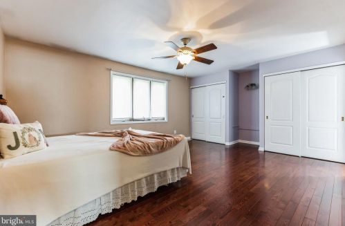 142 Hawthorne Ave, Tavistock NJ 08033-1401 exterior