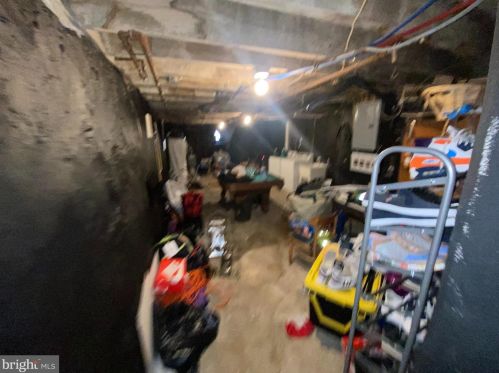 5219 10th St, Philadelphia PA 19141-4009 exterior