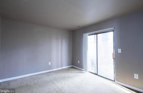 12 Bigelow Dr, Harrisburg, PA