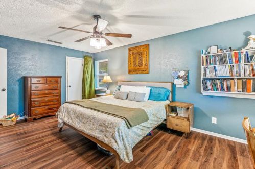 6424 Trl Lk Dr, Fort Worth TX  76133-1247 exterior
