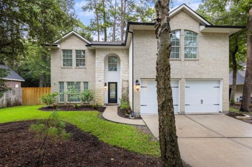 38 Florian Ct, Conroe TX  77385-3574 exterior