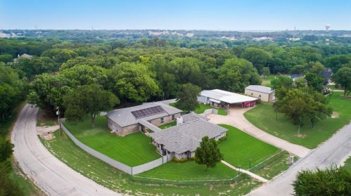 2301 Walter Smith Rd, Azle, TX 76020-4333