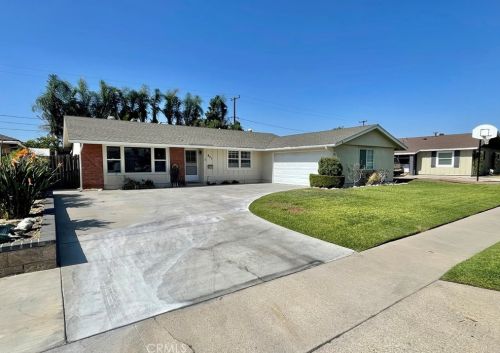 821 Chantilly St, Anaheim, CA 92806-4812