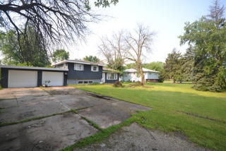 2031 Sheffer Rd, Aurora, IL 60502-8782