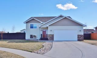10090 Willmington Dr, Summerset, SD 57718-6704