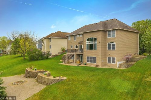 10098 Bridgewater Pkwy, Saint Paul MN  55129-8576 exterior