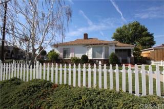 403 Dartmouth Rd, Burbank, CA 91504-2939
