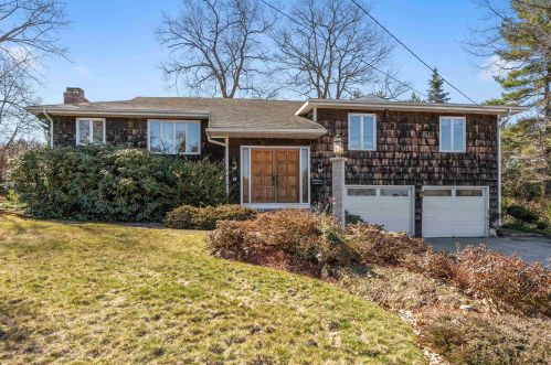 98 Parnell Pl, Nashua, NH 03060-5828