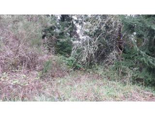 1748 Dogwood St, Coquille, OR 97423-1021