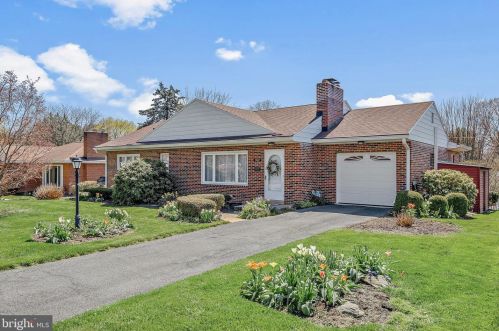 3807 Bonnyview Rd, Harrisburg, PA 17109-4808