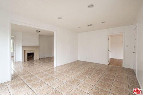 734 Adams St, Glendale CA 91206-2502 exterior