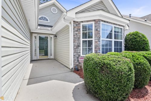 6 Green Spg, Newnan, GA 30265-5667