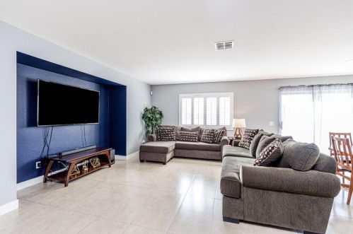 5007 Cimarron Way, San Diego, CA 92154-4869