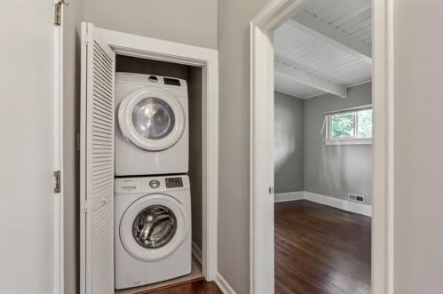 2132 Drew Valley Rd, Atlanta GA  30319-3918 exterior