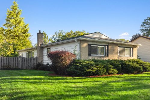 1904 Ivy Ln, Mount Prospect, IL 60056-1822