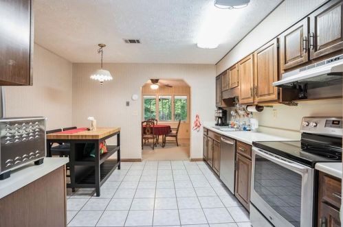 3348 Concord Cor, Conyers GA  30013-2315 exterior