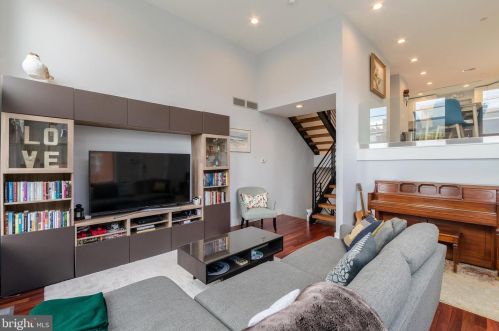 1300 20th St, Philadelphia PA  19146-3247 exterior