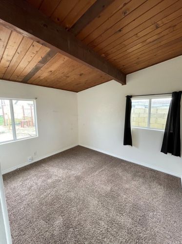 9829 Williams Ave, Bloomington, CA 92316-1749