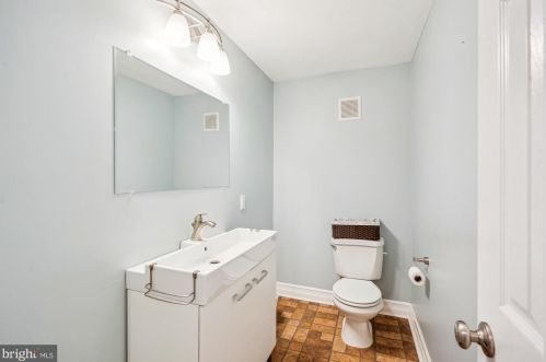 501 Apple Grove Rd, Silver Spring MD 20904-2753 exterior