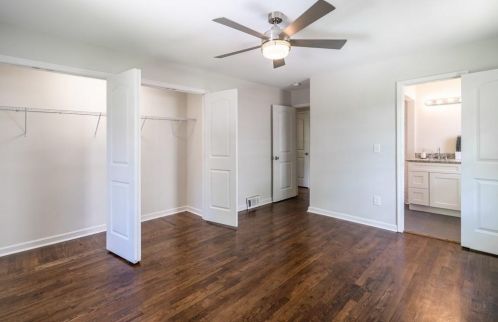 2350 Manor Ave, Atlanta GA  30344-1028 exterior