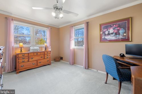 5209 Light St, Springfield VA  22151-2522 exterior