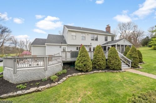 53 Compton Rd, Wantage, NJ 07461-2646