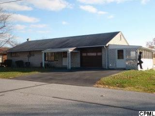 724 Canal St, Lebanon, PA 17046-8219