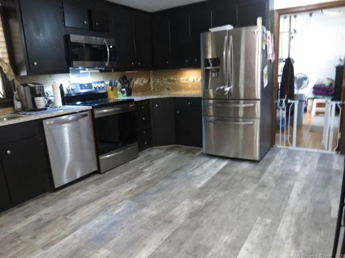 59 Salem Ridge Dr, Colchester CT  06420-3620 exterior