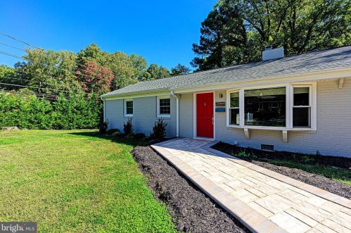 6600 Harwood Pl, Springfield, VA 22152-2417