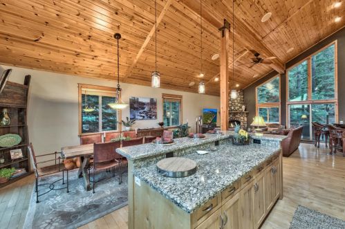 10511 Jeffrey Way, Truckee CA  96161-2518 exterior