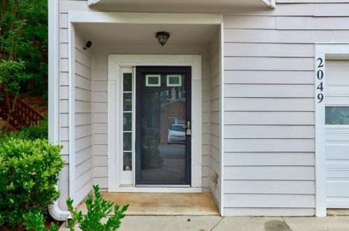 2049 Pinnacle Pointe Dr, Norcross, GA 30071-4917