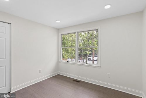 7612 Hammond Ave, Silver Spring MD 20912-7421 exterior