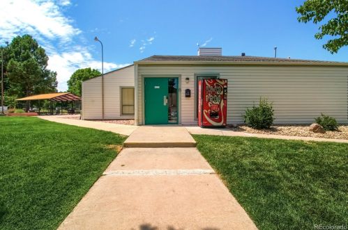 10150 Virginia Ave, Denver CO  19101-2760 exterior