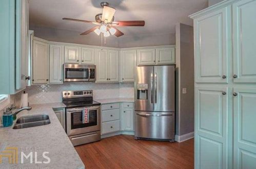 1181 Brookshire Dr, Bogart, GA 30622-8705