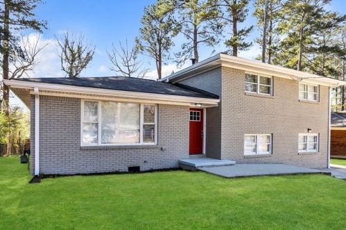 3478 Lenardo Dr, Atlanta GA  30331-2422 exterior