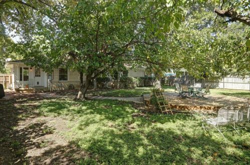 4633 Selkirk Dr, Fort Worth TX  76109-5243 exterior