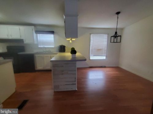 250 Golf Dr, Aberdeen, MD 21001-4300