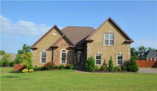 306 Birchwood Dr, Lebanon, TN 37087-8914
