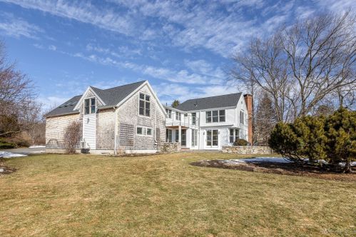 70 Blanchard Rd, Cumberland, ME 04021-3505